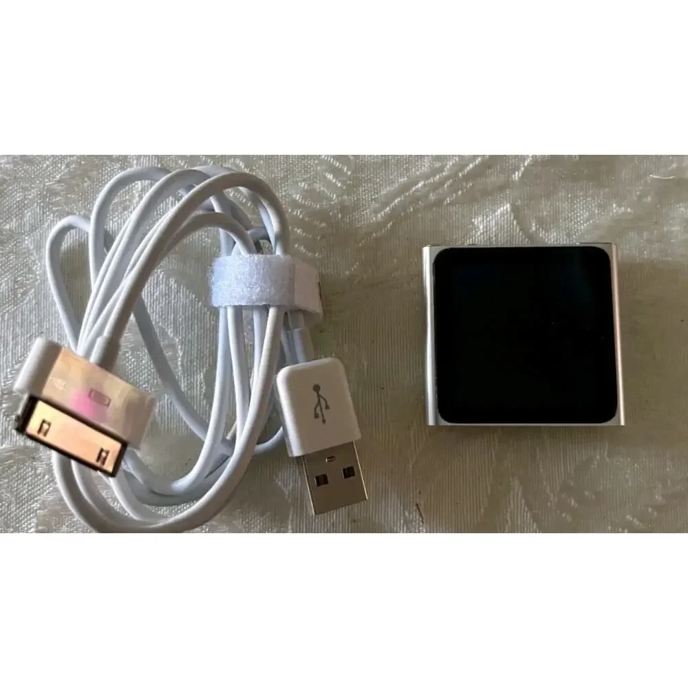 Apple iPod nano 6th Generation 8GB Silver
